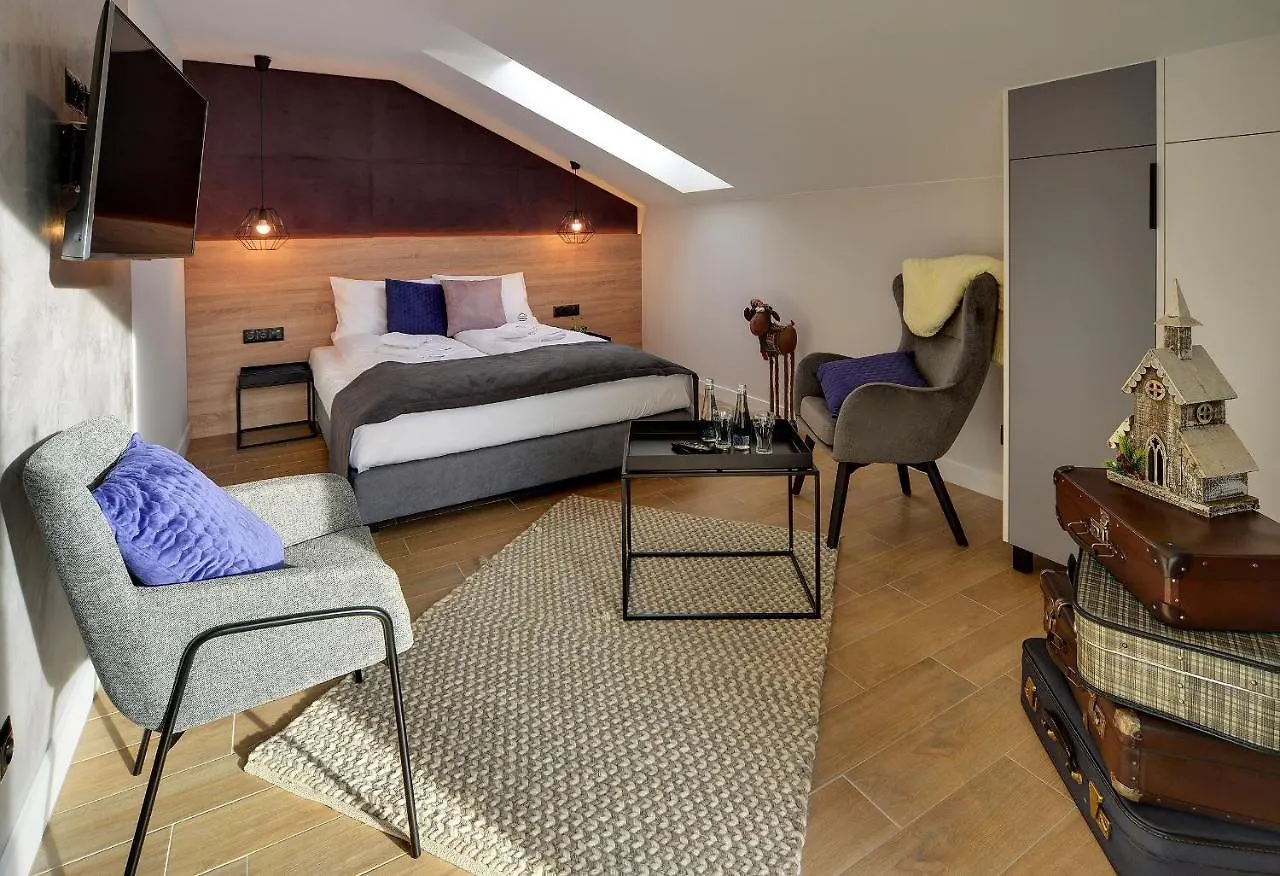 Bed & Breakfast Walizka Wspomnien Bed and Breakfast Karpacz
